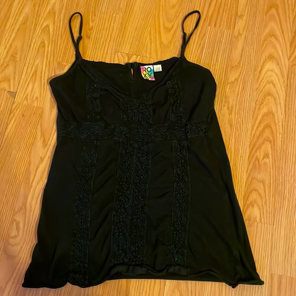 Black Roxy top